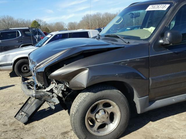 1FMZU67K15UA22915 - 2005 FORD EXPLORER S GRAY photo 9