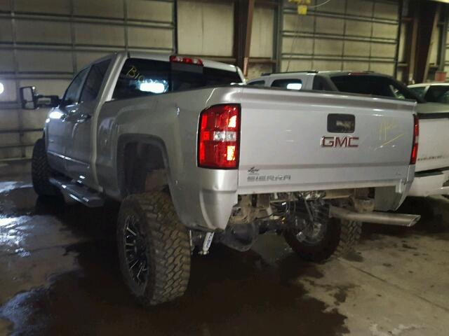 1GT12TEG9HF158691 - 2017 GMC SIERRA K25 SILVER photo 3