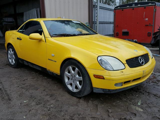 WDBKK47F0XF130578 - 1999 MERCEDES-BENZ SLK 230 KO YELLOW photo 1