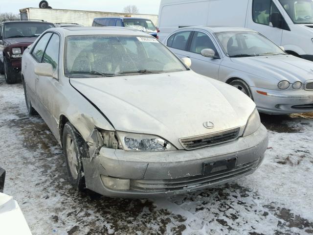 JT8BF22G9V5005445 - 1997 LEXUS ES 300 SILVER photo 1