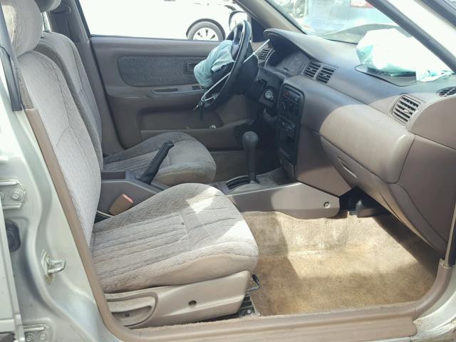 1N4AB41D3WC715858 - 1998 NISSAN SENTRA E SILVER photo 5