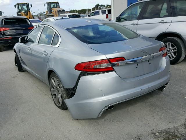 SAJWA05B69HR25674 - 2009 JAGUAR XF LUXURY SILVER photo 3