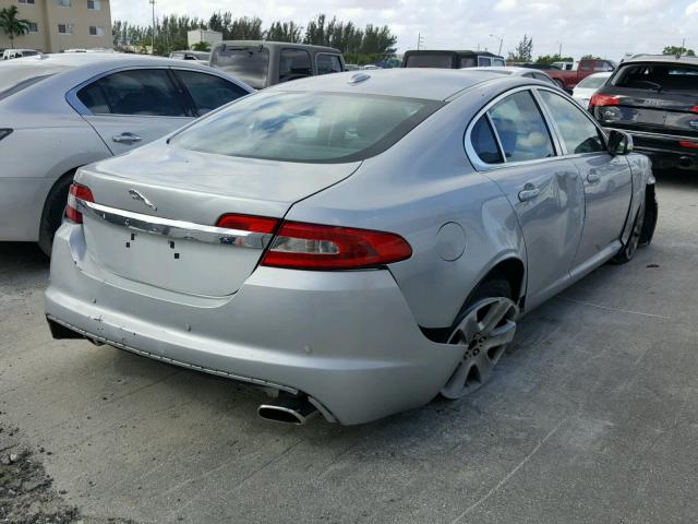 SAJWA05B69HR25674 - 2009 JAGUAR XF LUXURY SILVER photo 4