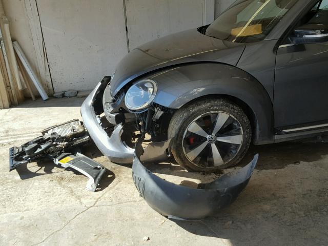 3VW7A7AT3DM812339 - 2013 VOLKSWAGEN BEETLE TUR GRAY photo 9