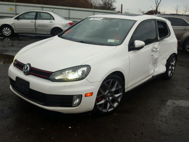 WVWFD7AJ2DW074313 - 2013 VOLKSWAGEN GTI WHITE photo 2