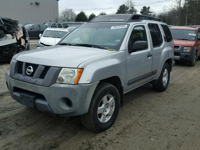 5N1AN08W95C614867 - 2005 NISSAN XTERRA OFF SILVER photo 2