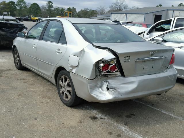 JTDBF32K050162791 - 2005 TOYOTA CAMRY LE SILVER photo 3