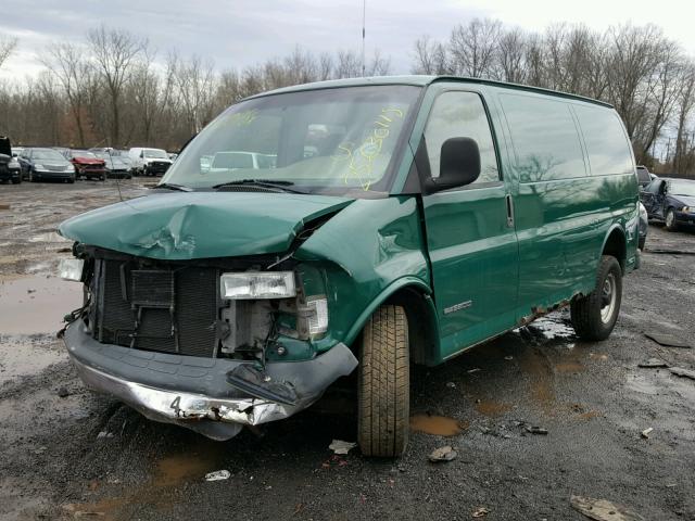 1GTHG35R921234447 - 2002 GMC SAVANA G35 GREEN photo 2