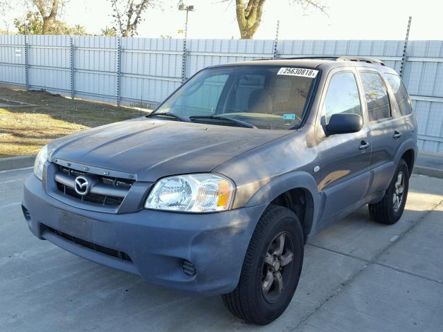 4F2YZ02Z26KM05651 - 2006 MAZDA TRIBUTE I GRAY photo 2