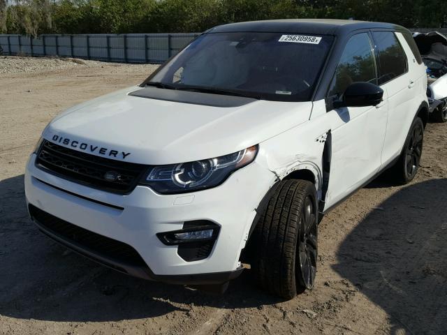 SALCT2BG8HH670945 - 2017 LAND ROVER DISCOVERY WHITE photo 2