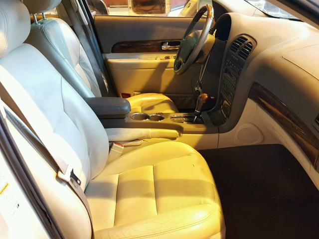 1LNHM87A42Y675533 - 2002 LINCOLN LS 白色 照片 5