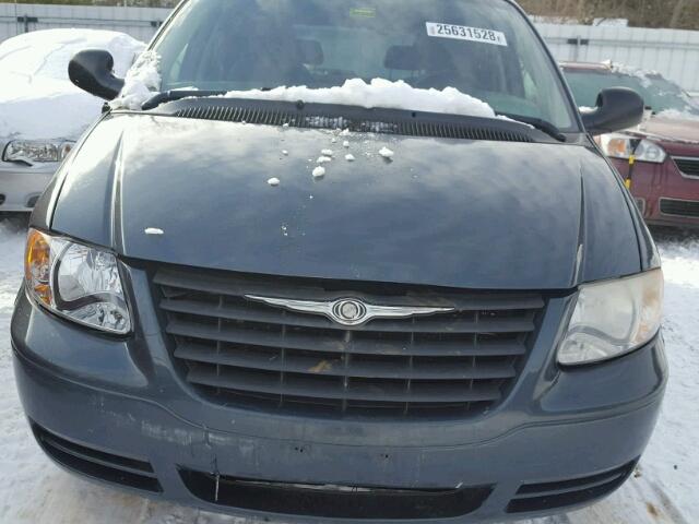 1A4GP45R06B649023 - 2006 CHRYSLER TOWN & COU GREEN photo 9