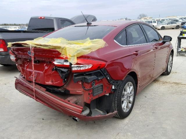 3FA6P0HD7HR305624 - 2017 FORD FUSION SE RED photo 4