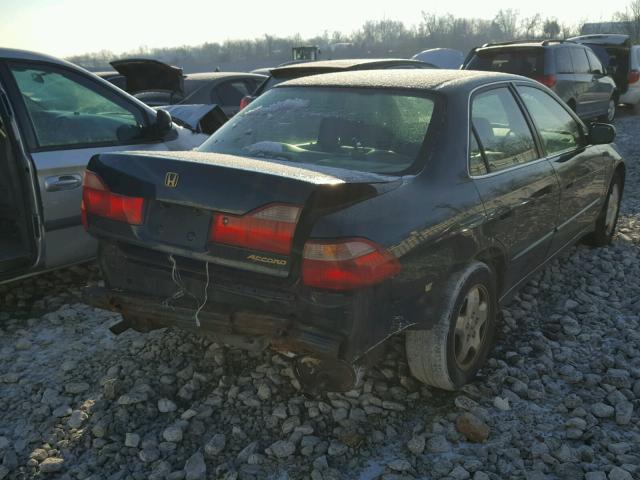 1HGCG1654XA048429 - 1999 HONDA ACCORD EX BLACK photo 4