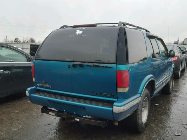 1GNCS13W9T2287853 - 1996 CHEVROLET BLAZER GREEN photo 4