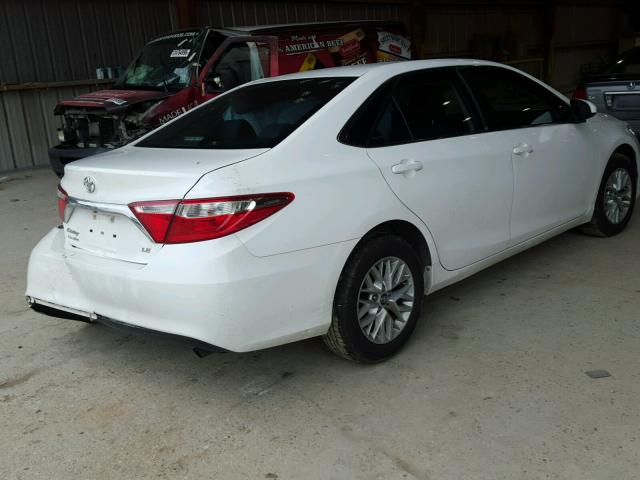 4T1BF1FK5GU230718 - 2016 TOYOTA CAMRY LE WHITE photo 4