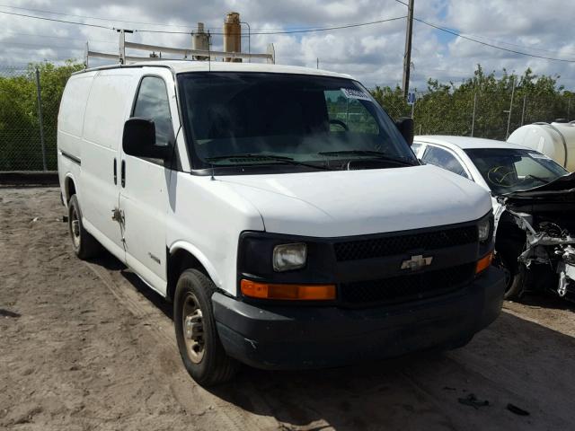 1GCGG25V551149872 - 2005 CHEVROLET EXPRESS G2 WHITE photo 1