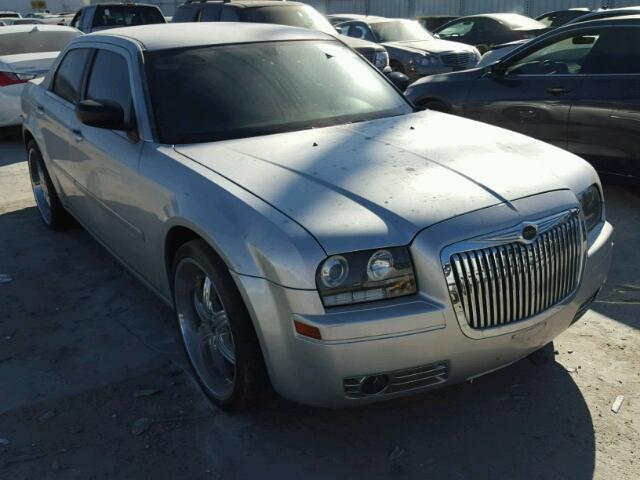 2C3KA43R47H689249 - 2007 CHRYSLER 300 SILVER photo 1