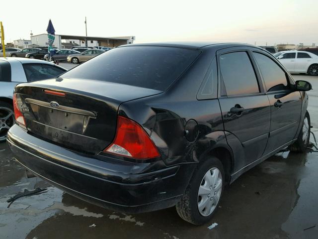 1FAFP33P03W254024 - 2003 FORD FOCUS LX BLACK photo 4