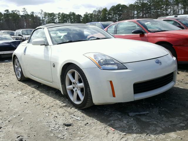 JN1AZ36A84T002422 - 2004 NISSAN 350Z ROADS WHITE photo 1