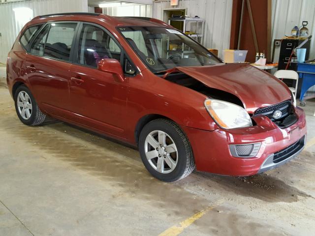 KNAFG525677031828 - 2007 KIA RONDO BASE MAROON photo 1