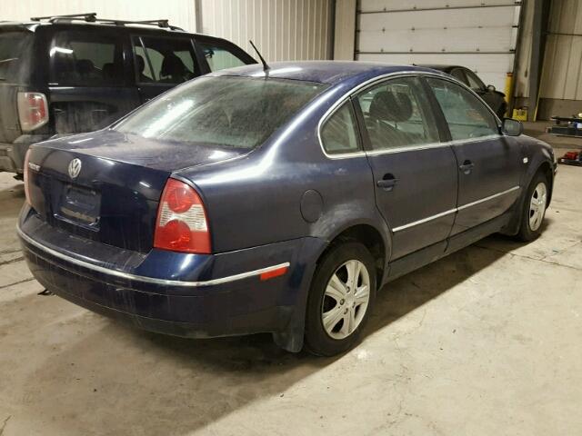 WVWPD23B22E413605 - 2002 VOLKSWAGEN PASSAT GLS BLUE photo 4