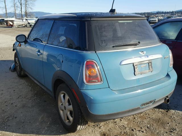 WMWMF335X8TU68754 - 2008 MINI COOPER BLUE photo 3