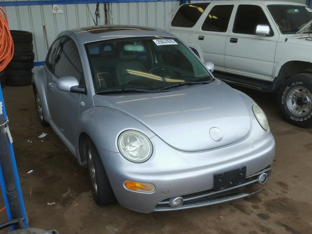 3VWDD21C42M422134 - 2002 VOLKSWAGEN NEW BEETLE 银色 照片 1