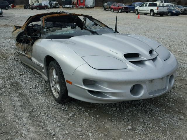 2G2FV22G222158329 - 2002 PONTIAC FIREBIRD F SILVER photo 1