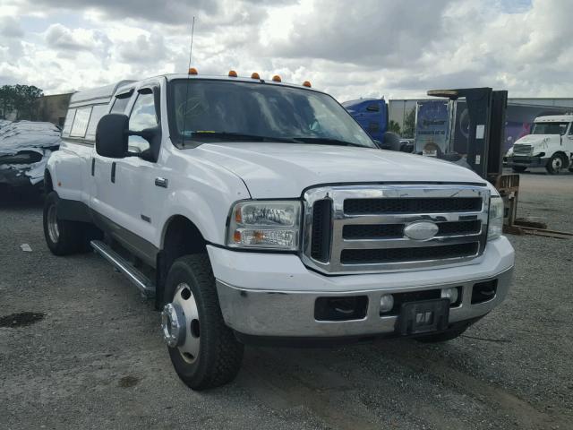 1FTWW33P65ED10800 - 2005 FORD F350 SUPER WHITE photo 1