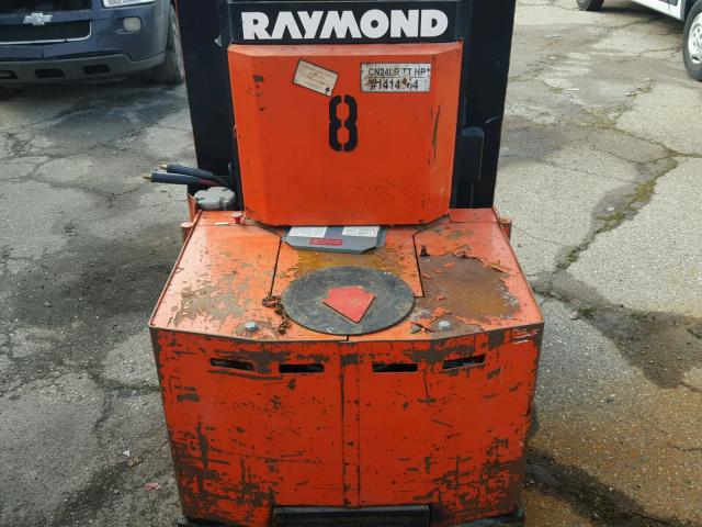 12C842804 - 2000 RAYM FORKLIFT ORANGE photo 6