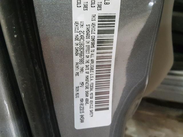 2C4RC1BG9DR667885 - 2013 CHRYSLER TOWN & COU GRAY photo 10