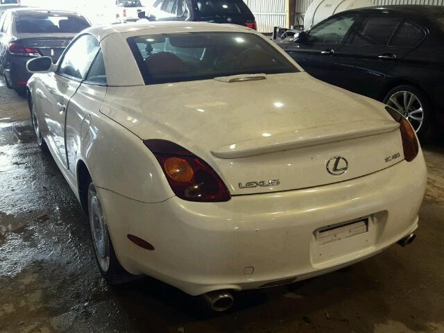 JTHFN48Y720025363 - 2002 LEXUS SC 430 WHITE photo 3