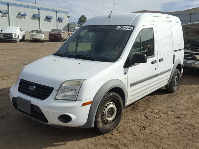 NM0LS7BN7BT062163 - 2011 FORD TRANSIT CO WHITE photo 2