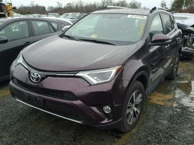 2T3RFREV8GW434266 - 2016 TOYOTA RAV4 XLE BURGUNDY photo 3