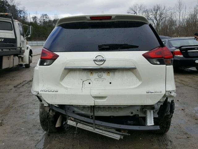 5N1AT2MVXHC856778 - 2017 NISSAN ROGUE SV WHITE photo 9