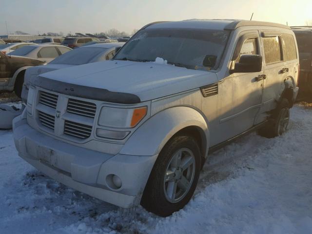 1D4PU5GK6AW104596 - 2010 DODGE NITRO SXT SILVER photo 2