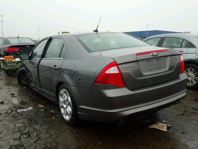 3FAHP0HA4BR342054 - 2011 FORD FUSION SE GRAY photo 3