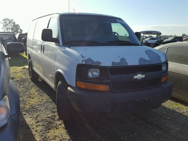 1GCGG25V951255354 - 2005 CHEVROLET EXPRESS G2 WHITE photo 1