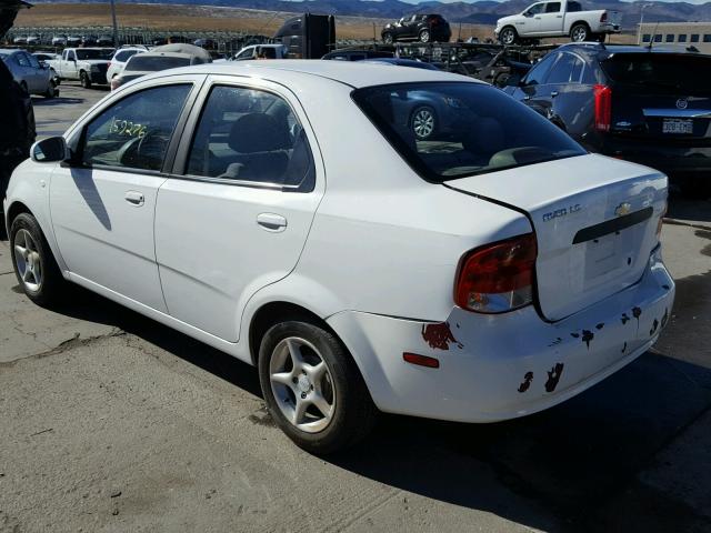 KL1TD52615B387628 - 2005 CHEVROLET AVEO BASE Biały zdjęcie 3