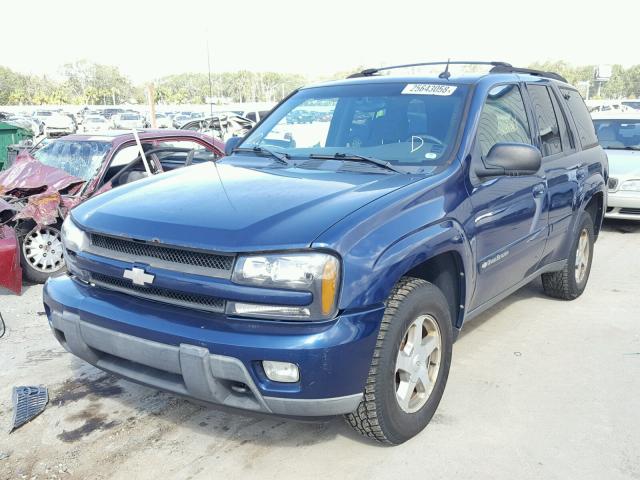 1GNDT13S842219334 - 2004 CHEVROLET TRAILBLAZE BLUE photo 2