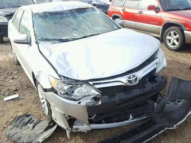 4T4BF1FKXDR325518 - 2013 TOYOTA CAMRY L SILVER photo 9