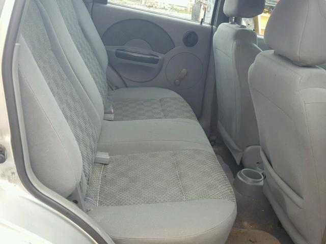 KL1TD62605B463491 - 2005 CHEVROLET AVEO BASE Srebrny zdjęcie 6