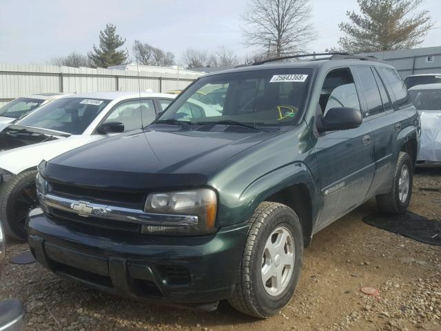 1GNDT13S922243008 - 2002 CHEVROLET TRAILBLAZE GREEN photo 2