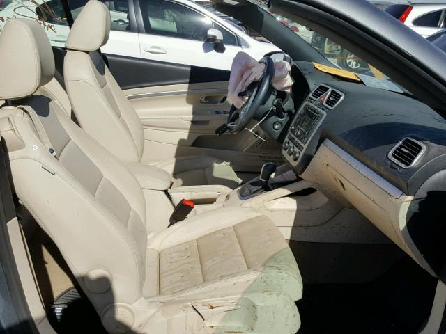 WVWBW8AH0FV002093 - 2015 VOLKSWAGEN EOS KOMFOR 灰色 照片 6