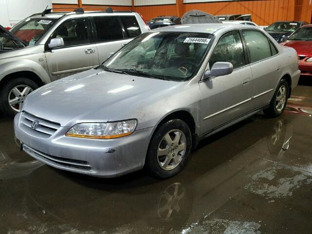 1HGCG56481A801854 - 2001 HONDA ACCORD LX SILVER photo 2