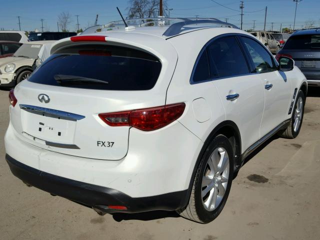 JN8CS1MW4DM171476 - 2013 INFINITI FX37 WHITE photo 4