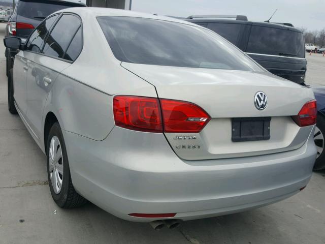 3VW2K7AJ2BM330738 - 2011 VOLKSWAGEN JETTA BASE ვერცხლისფერი ფოტო 3