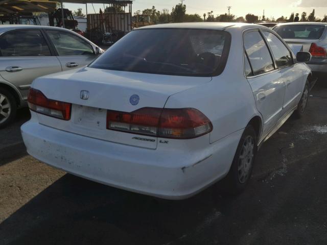 JHMCG66572C029705 - 2002 HONDA ACCORD LX WHITE photo 4