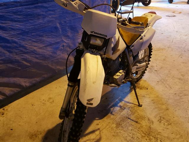 JH2ME0806TM000970 - 1996 HONDA XR250 R WHITE photo 2